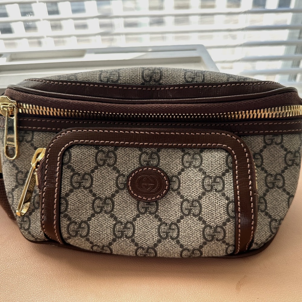 Authentic GG Supreme Belt Bag
